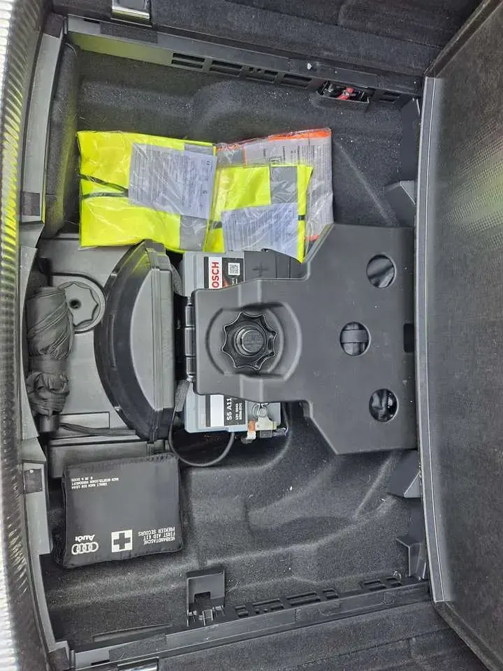 Gebraucht Audi A4 Sport 150 PS (110 kW) 2017 Grau Kombi