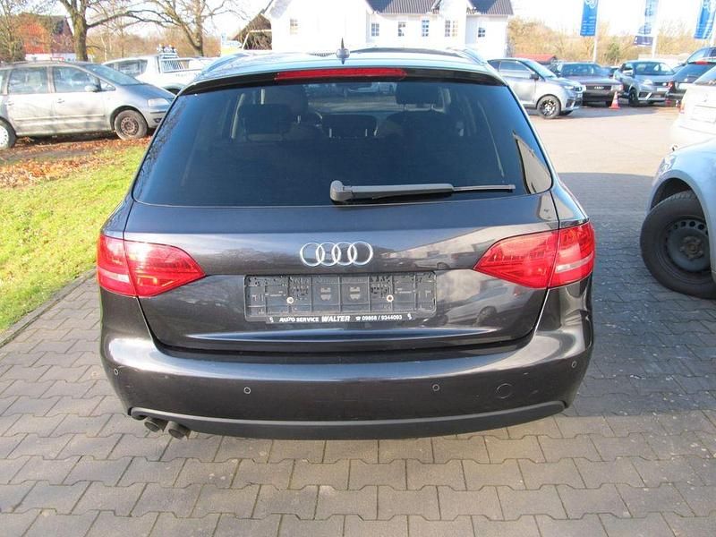 Gebraucht Audi A4 Ambition 170 PS (125 kW) 2011 Grau Kombi