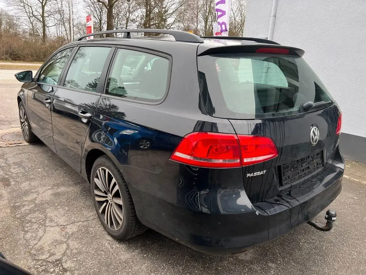 Usata VW Passat 105 CV (77 kW) 2011 Nero Berlina