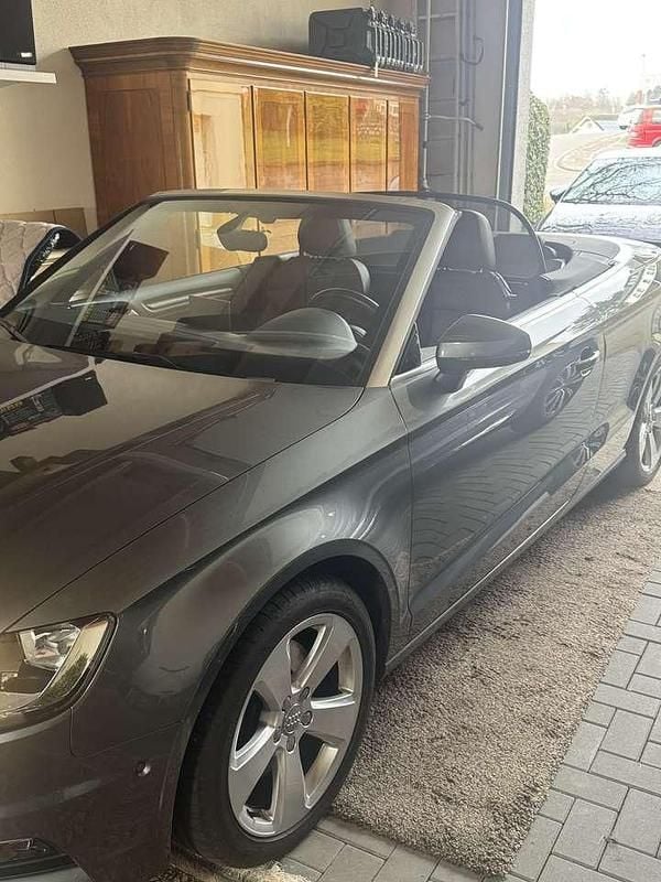 Gebraucht Audi A3 Cabriolet Ambition 180 PS (132 kW) 2014 Grau Cabrio