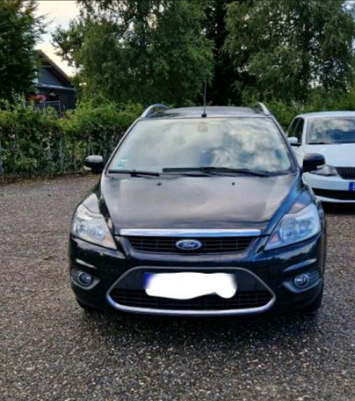 Gebraucht Ford Focus 110 PS (80 kW) 2010 Schwarz Kombi