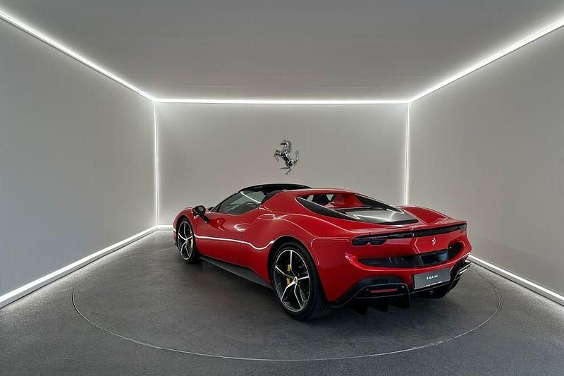 Neu Ferrari 296 829 PS (609 kW) 2025 Rot Cabrio