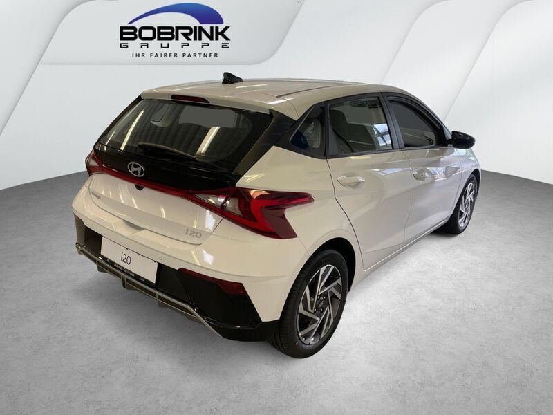Gebraucht Hyundai i20 Trend 99 PS (72 kW) 2025 Weiß Limousine