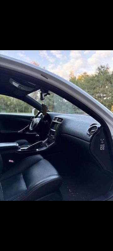 Gebraucht Lexus IS220d Sport Line 177 PS (130 kW) 2010 Weiß Limousine