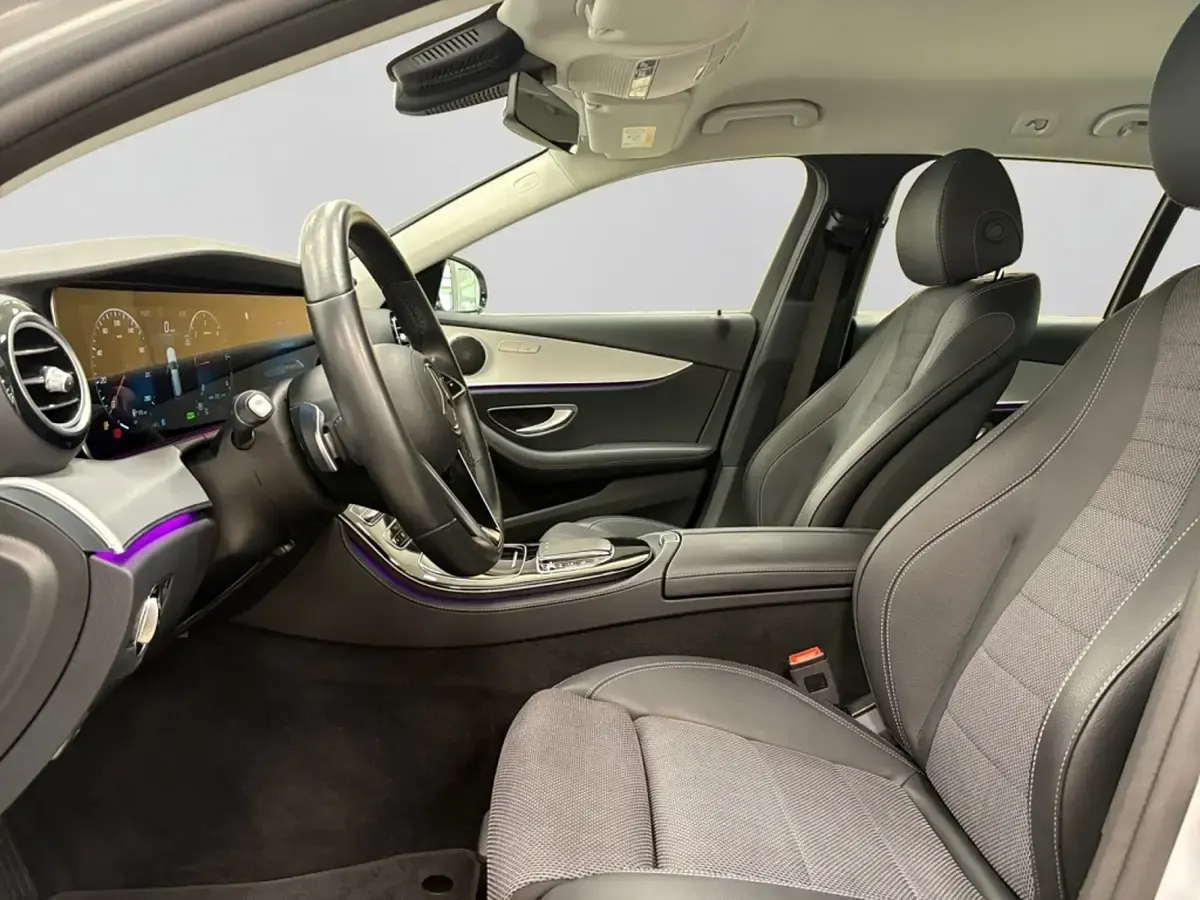 Gebraucht Mercedes E220 Avantgarde 147 PS (108 kW) 2022 Silber Kombi