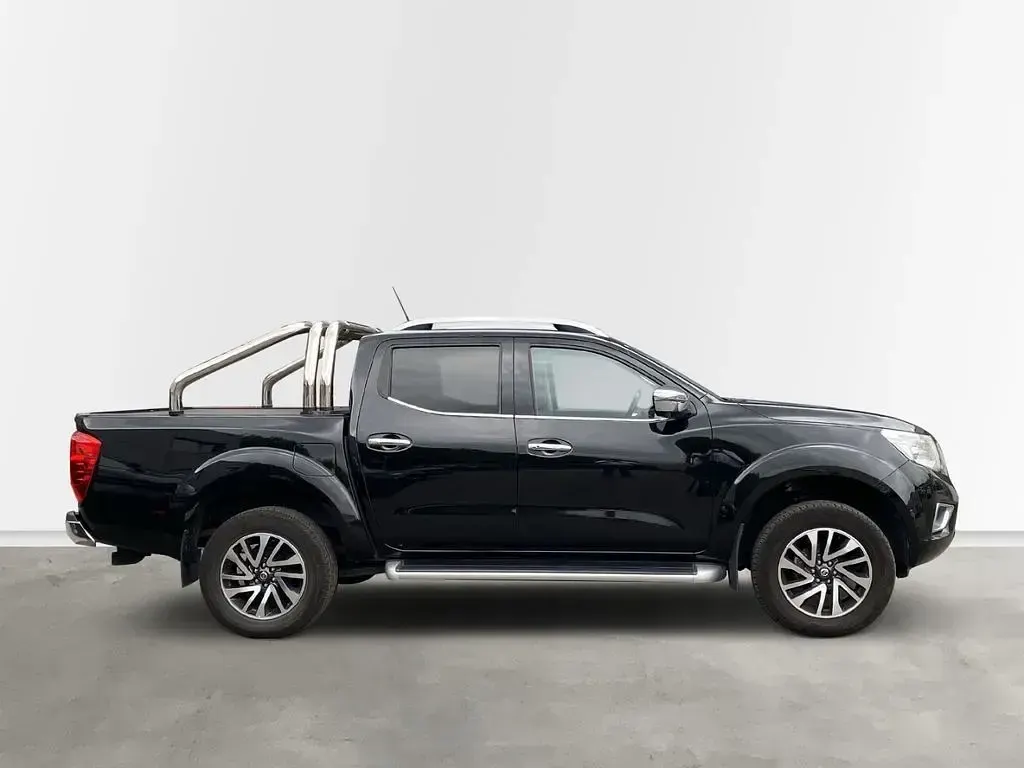 Gebraucht Nissan Navara Tekna 190 PS (139 kW) 2018 Schwarz Pickup