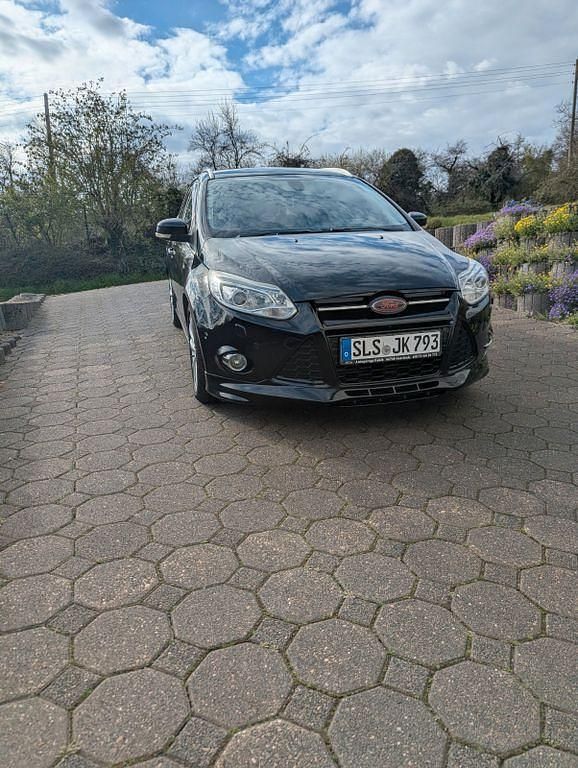Gebraucht Ford Focus ST-Line 182 PS (133 kW) 2012 Schwarz Limousine