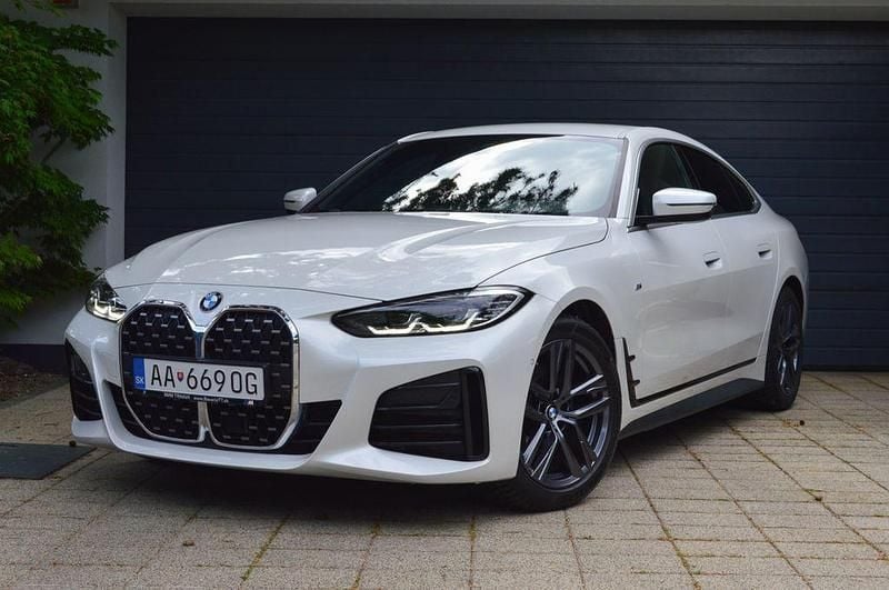 Weiß Gebraucht 2022 BMW 420 Gran Coupé Performance Coupé | 37.492 € (Fairer Preis) - Bild 1/4
