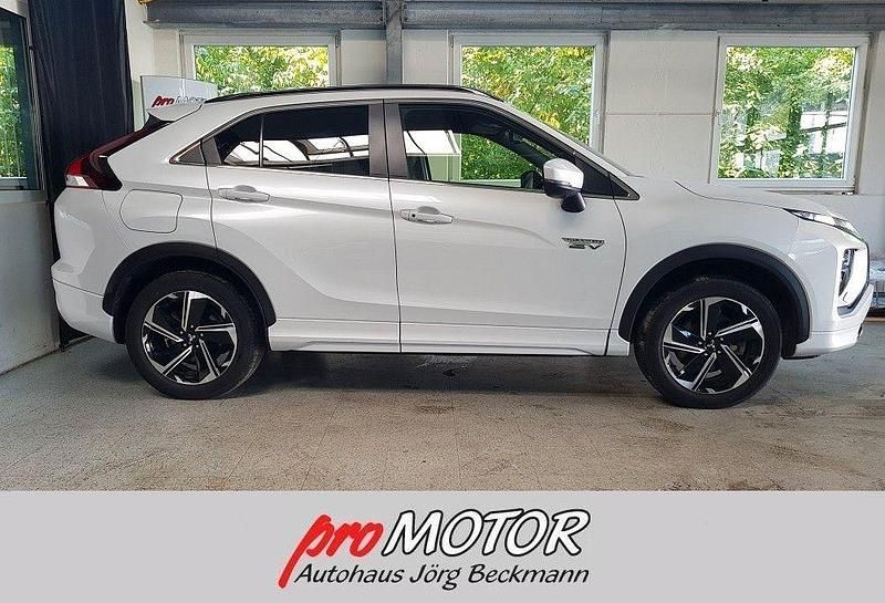 Gebraucht Mitsubishi Eclipse Cross Top 188 PS (138 kW) 2022 Weiß SUV
