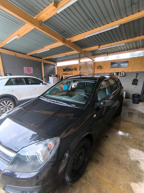 Gebraucht Opel Astra 105 PS (77 kW) 2006 Schwarz Kombi