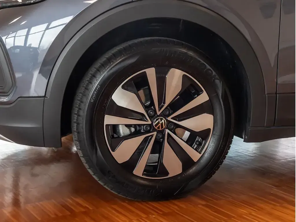 Gebraucht VW T-Cross Goal 116 PS (85 kW) 2024 Grau / SUV
