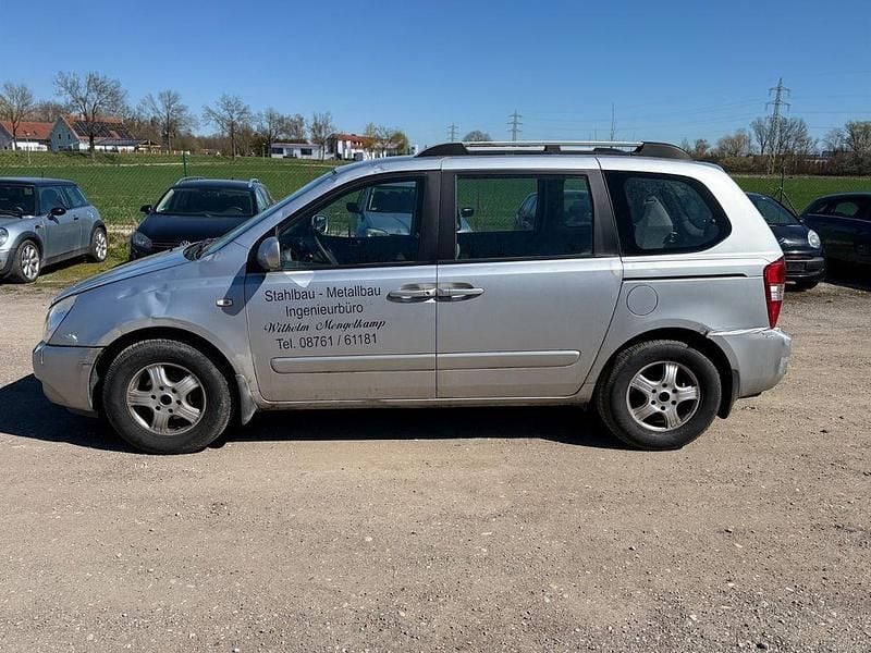Gebraucht Kia Carnival Basis 185 PS (136 kW) 2008 Silber Van / Kleinbus