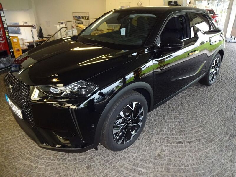 Schwarz Neu 2024 DS Automobiles DS3 Crossback E-Tense Rivoli SUV | 32.500 € (Etwas zu teuer) - Bild 1/4