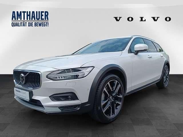 Weiß (crystal white / metallic) Gebraucht 2024 Volvo V90 CC Plus Kombi | 51.960 € (Superpreis) - Bild 1/4
