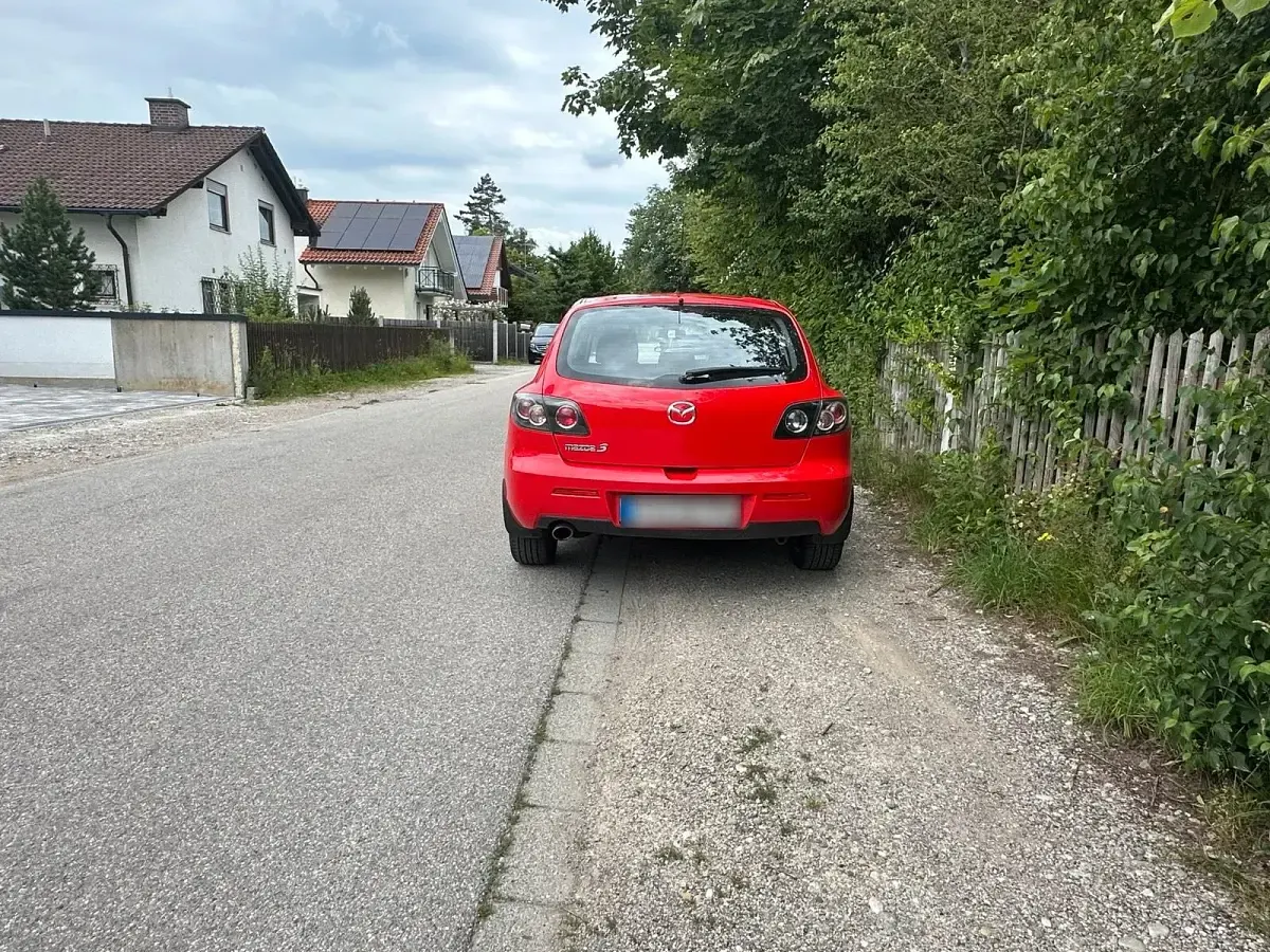 Gebraucht Mazda 3 105 PS (77 kW) 2006 Rot Kleinwagen