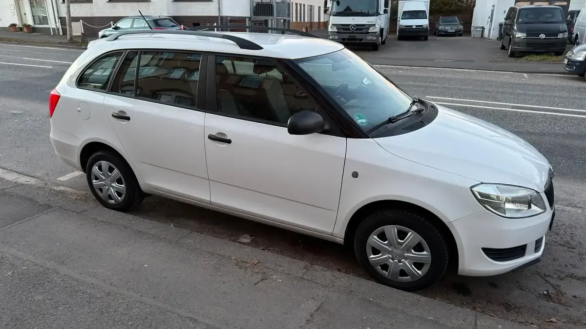 Gebraucht Skoda Fabia 86 PS (63 kW) 2014 Weiß Kombi