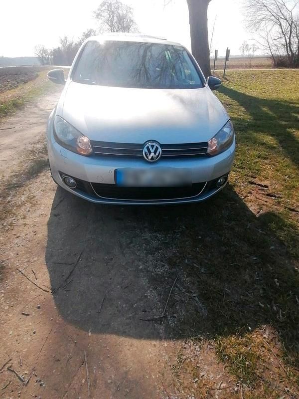 Gebraucht VW Golf VI 122 PS (89 kW) 2010 Silber Kleinwagen