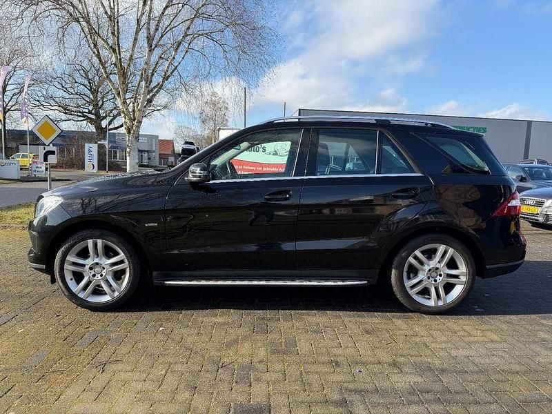 Gebraucht Mercedes ML250 204 PS (150 kW) 2012 Schwarz SUV