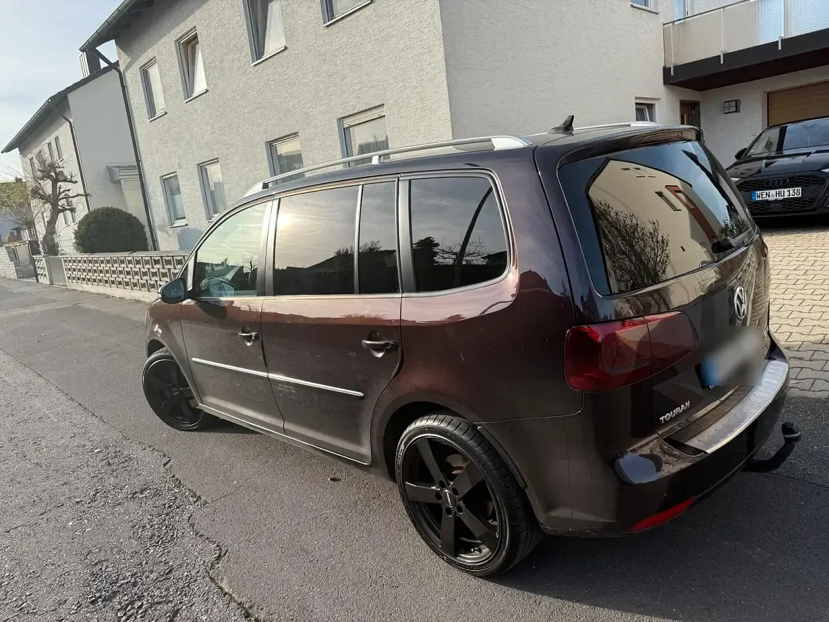 Gebraucht VW Touran 177 PS (130 kW) 2013 Violet Van / Kleinbus