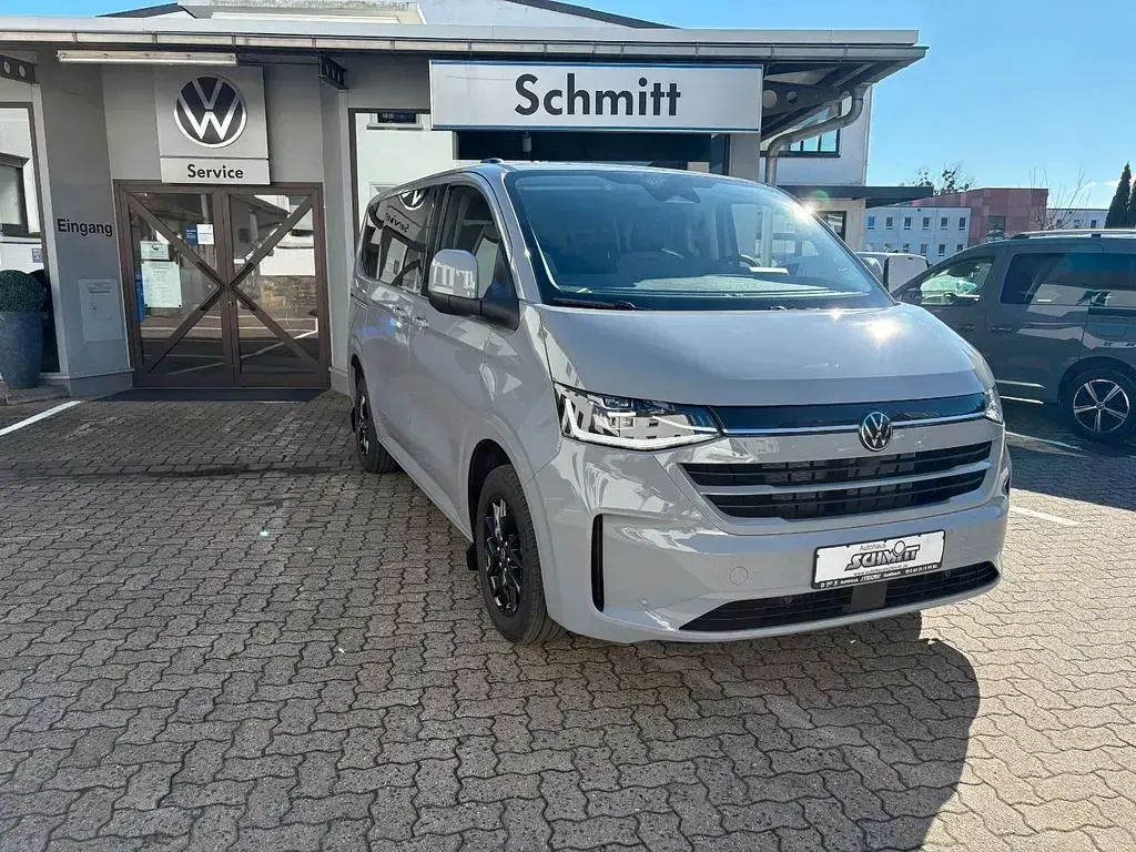 Nowe VW Caravelle 150 KM (110 kW) 2026 Szary Van