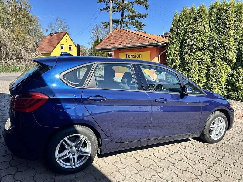 Gebraucht BMW 218 136 PS (100 kW) 2015 Mediterranblau metallic Van / Kleinbus