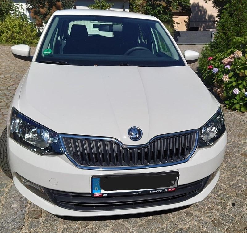 Weiß Gebraucht 2017 Skoda Fabia Kleinwagen | 7.900 € (Superpreis) - Bild 1/4
