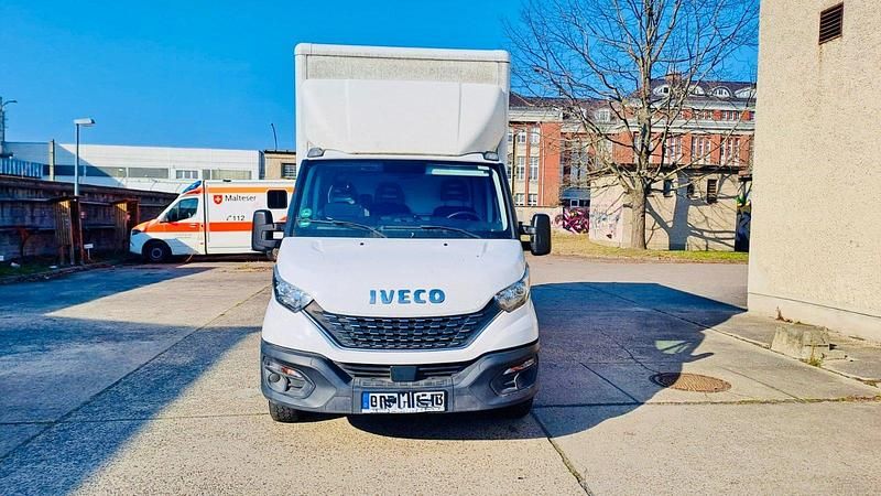 Gebraucht Iveco Daily 156 PS (114 kW) 2020 Weiß