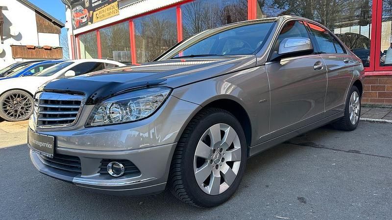 Gebraucht Mercedes C180 Elegance 156 PS (114 kW) 2007 Silber Limousine