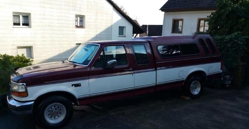 Gebraucht Ford V8 Lariat 145 PS (106 kW) 1992 Rot Pickup