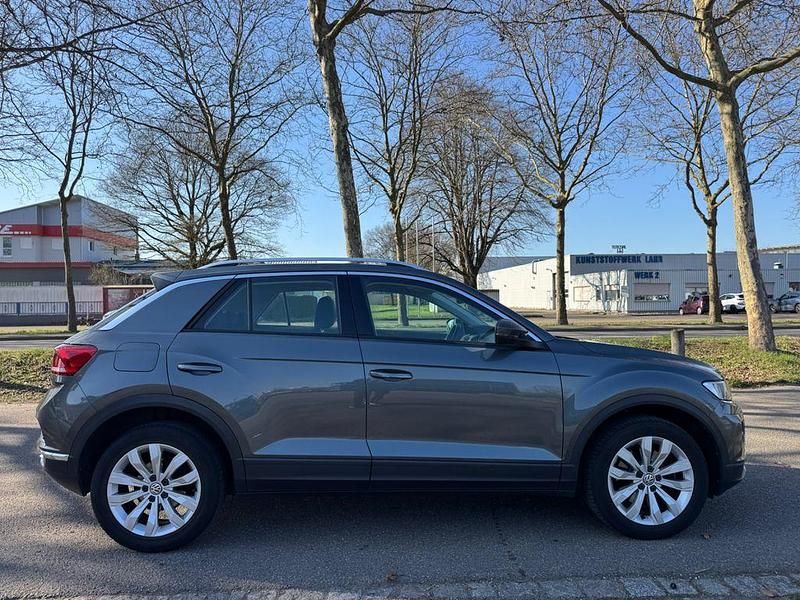 Gebraucht VW T-Roc Style 116 PS (85 kW) 2018 Grau SUV