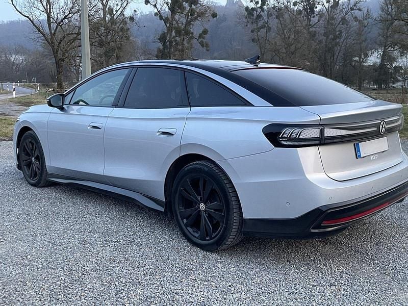 Gebraucht VW ID.7 Pro 210 kW (286 PS) 2024 Silber Limousine