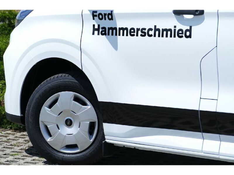Gebraucht Ford Transit Custom Trend 136 PS (100 kW) 2024 Frostweiß Van