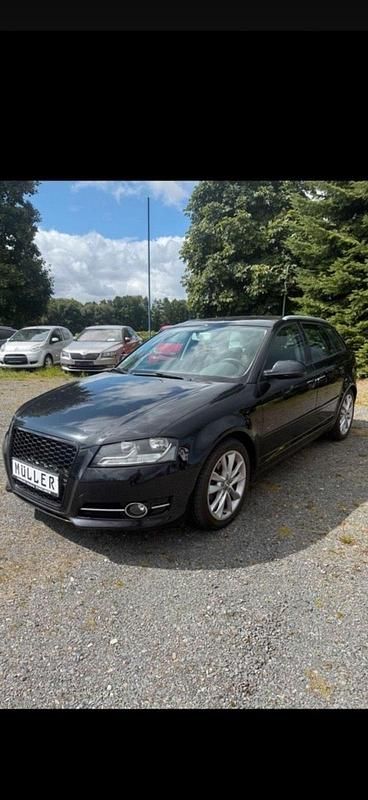 Gebraucht Audi A3 140 PS (102 kW) 2012 Schwarz Limousine