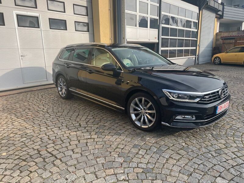 Gebraucht VW Passat Highline 150 PS (110 kW) 2019 Schwarz Kombi
