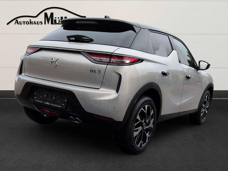 Gebraucht DS Automobiles DS3 Opera 131 PS (96 kW) 2024 Lackierung chrystal pearl/typ SUV