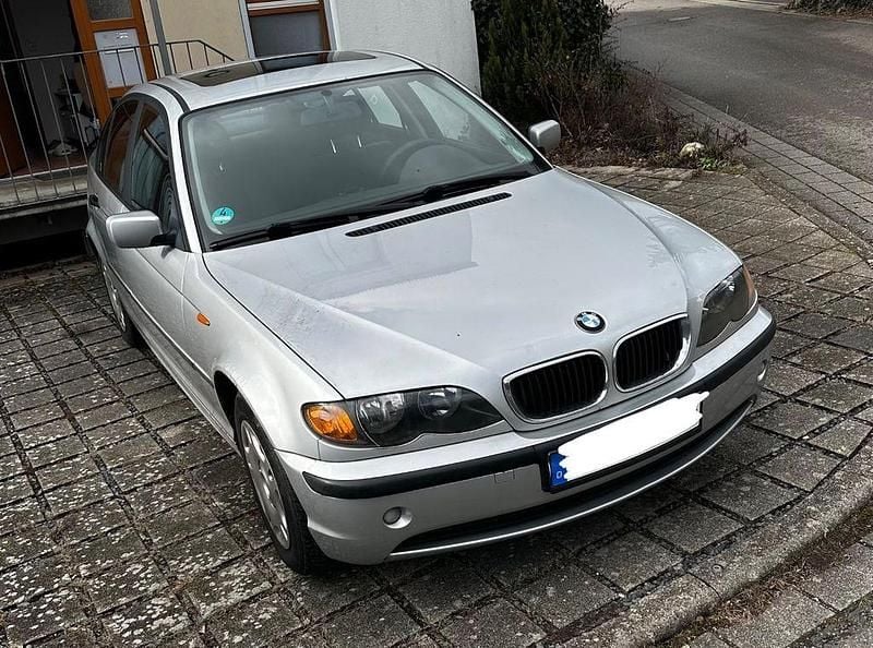 Silber Gebraucht 2003 BMW 316 Limousine | 1.100 € (Guter Preis) - Bild 1/4