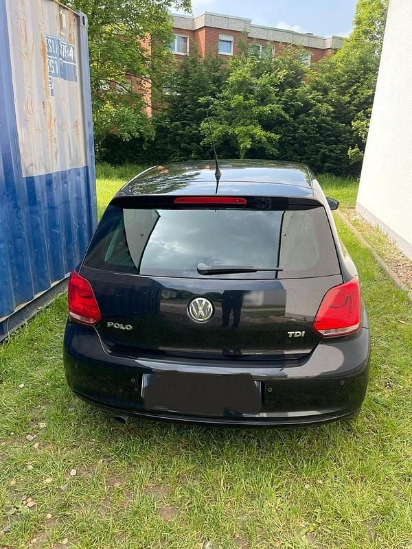 Usado VW Polo 90 HP (66 kW) 2010 Preto Citadino