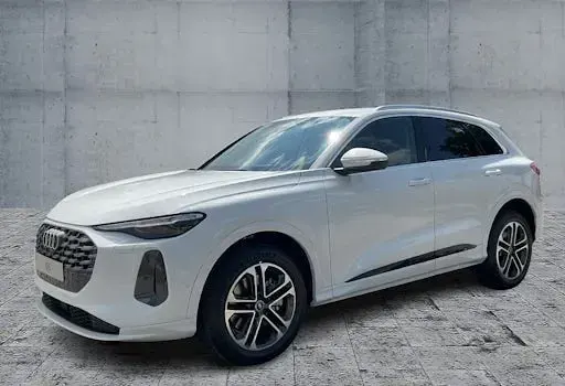 Käytetty Audi Q5 Advanced Plus 204 HP (150 kW) 2025 Valkoinen Katumaasturi