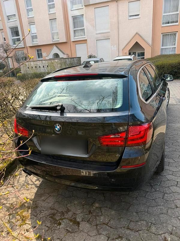 Gebraucht BMW 525 218 PS (160 kW) 2012 Schwarz Kombi