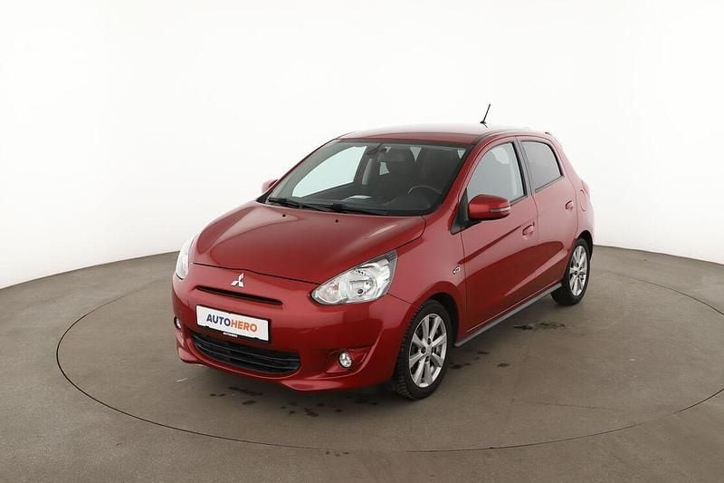 Gebraucht Mitsubishi Space Star Classic Collection Plus 80 PS (58 kW) 2016 Rot Limousine