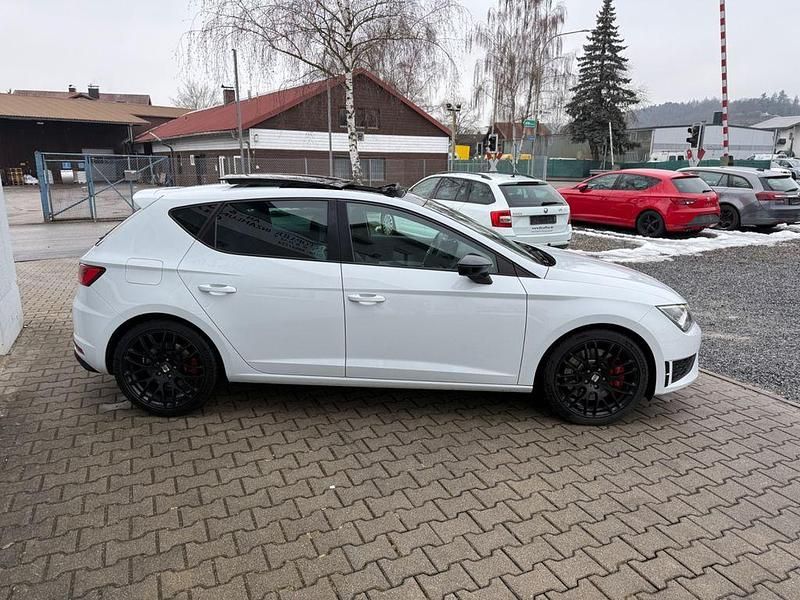 Gebraucht Seat Leon CUPRA 280 PS (205 kW) 2015 Weiß Limousine