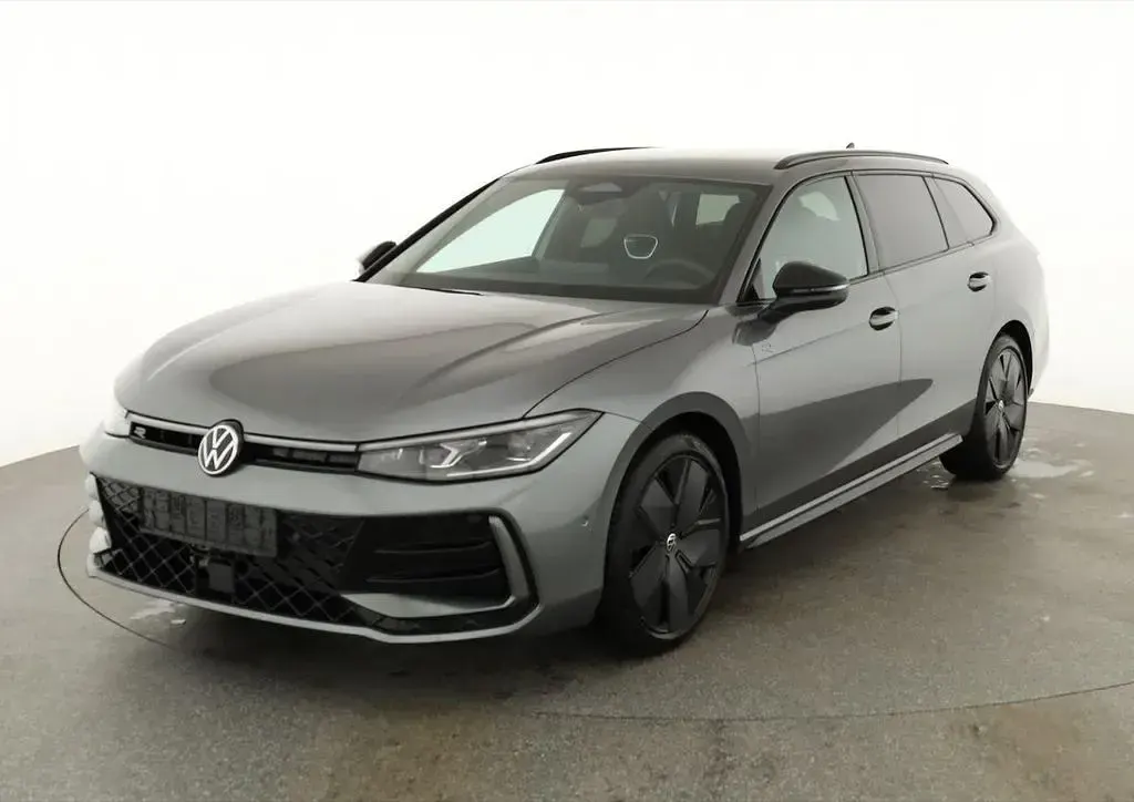 Gebraucht VW Passat R-line 193 PS (141 kW) 2026 Kombi