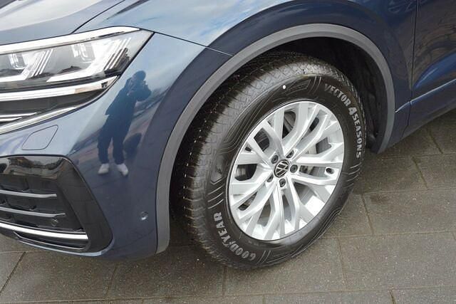 Gebraucht VW Touareg IQ Drive 231 PS (169 kW) 2024 Andere farbe SUV