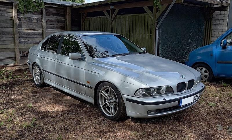 Silber Gebraucht 1999 BMW 528 Limousine | 4.000 € (Teuer) - Bild 1/4