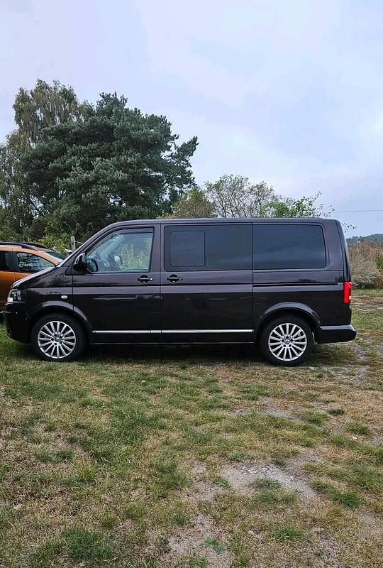 Violet Gebraucht 2010 VW Multivan Van / Kleinbus | 14.500 € - Bild 1/4