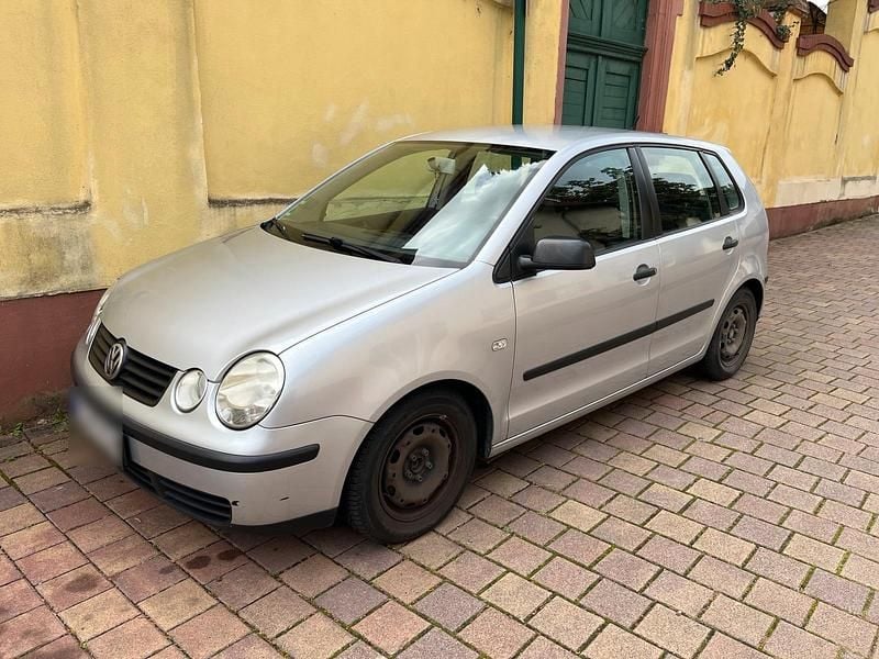 Grau Gebraucht 2002 VW Polo Kleinwagen | 1.200 € (Guter Preis) - Bild 1/4