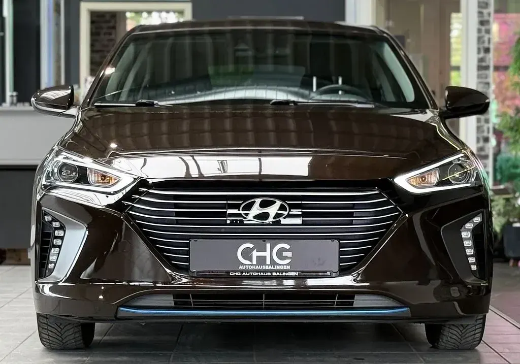 Gebraucht Hyundai Ioniq Style 141 PS (103 kW) 2018 Braun Kleinwagen