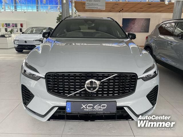 Gebraucht Volvo XC60 Plus 349 PS (256 kW) 2024 Farbe: grau SUV