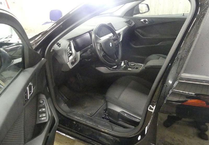 Gebraucht BMW 116 116 PS (85 kW) 2022 Schwarz Kleinwagen