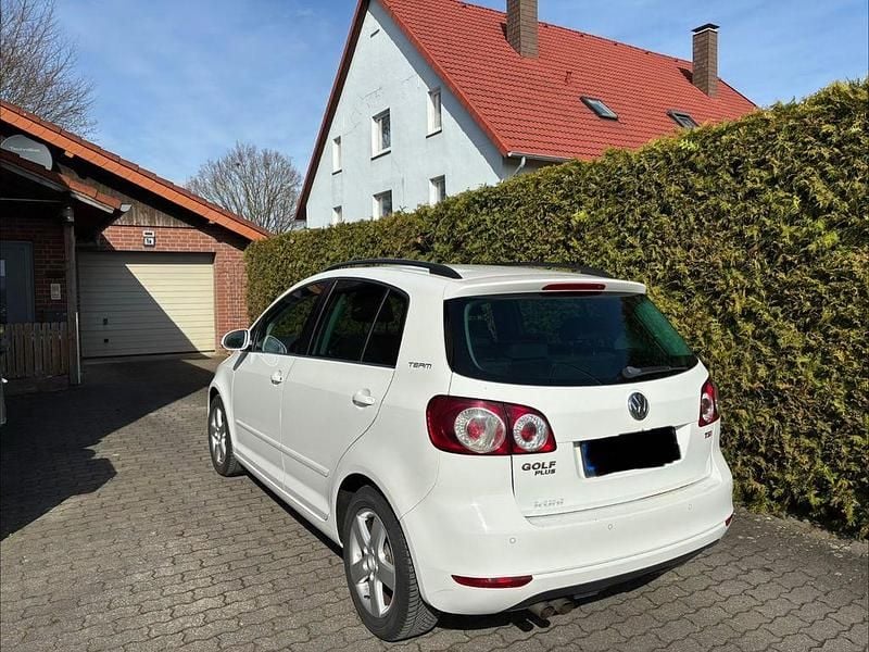Gebraucht VW Golf Plus Cross Team 160 PS (117 kW) 2010 Weiß Van / Kleinbus